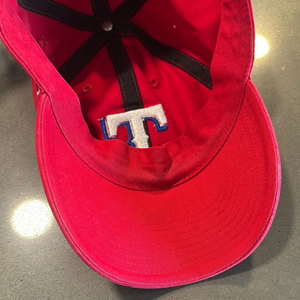 Texas Rangers Red Baseball Cap - Picture 7 of 9
